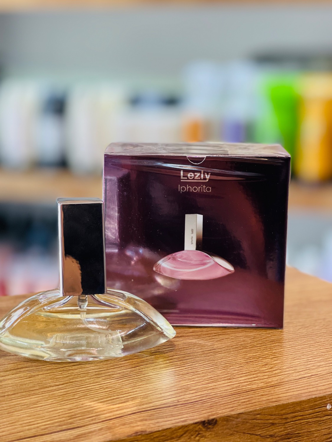 عطر زنانه لزلی Lezly رایحه ایفوریا حجم 25 میلی لیتر