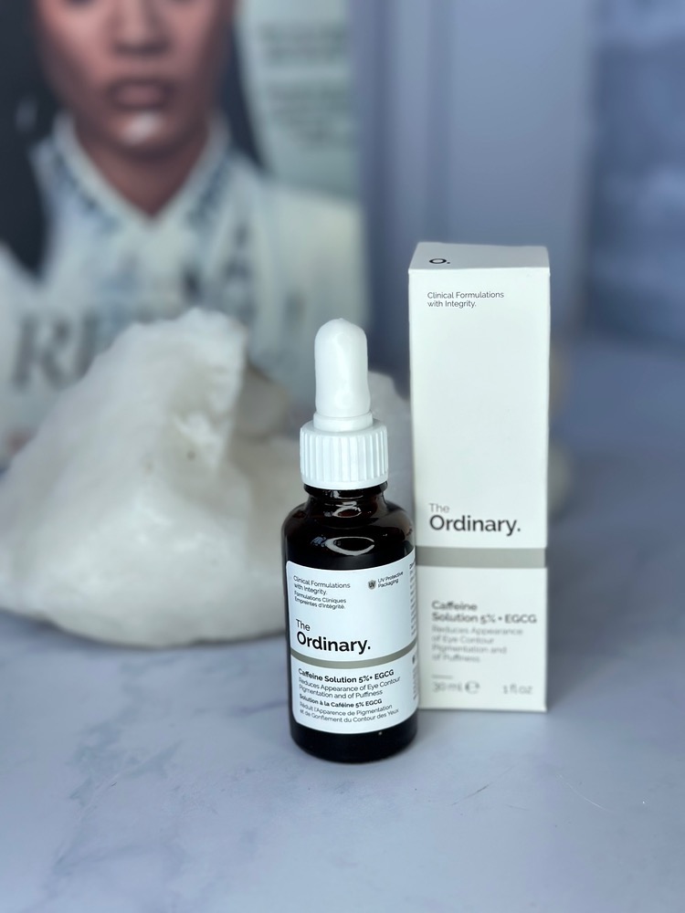 سرم دور چشم اوردینری مدل Caffeine Solution 5% حجم 30 میلی لیتر